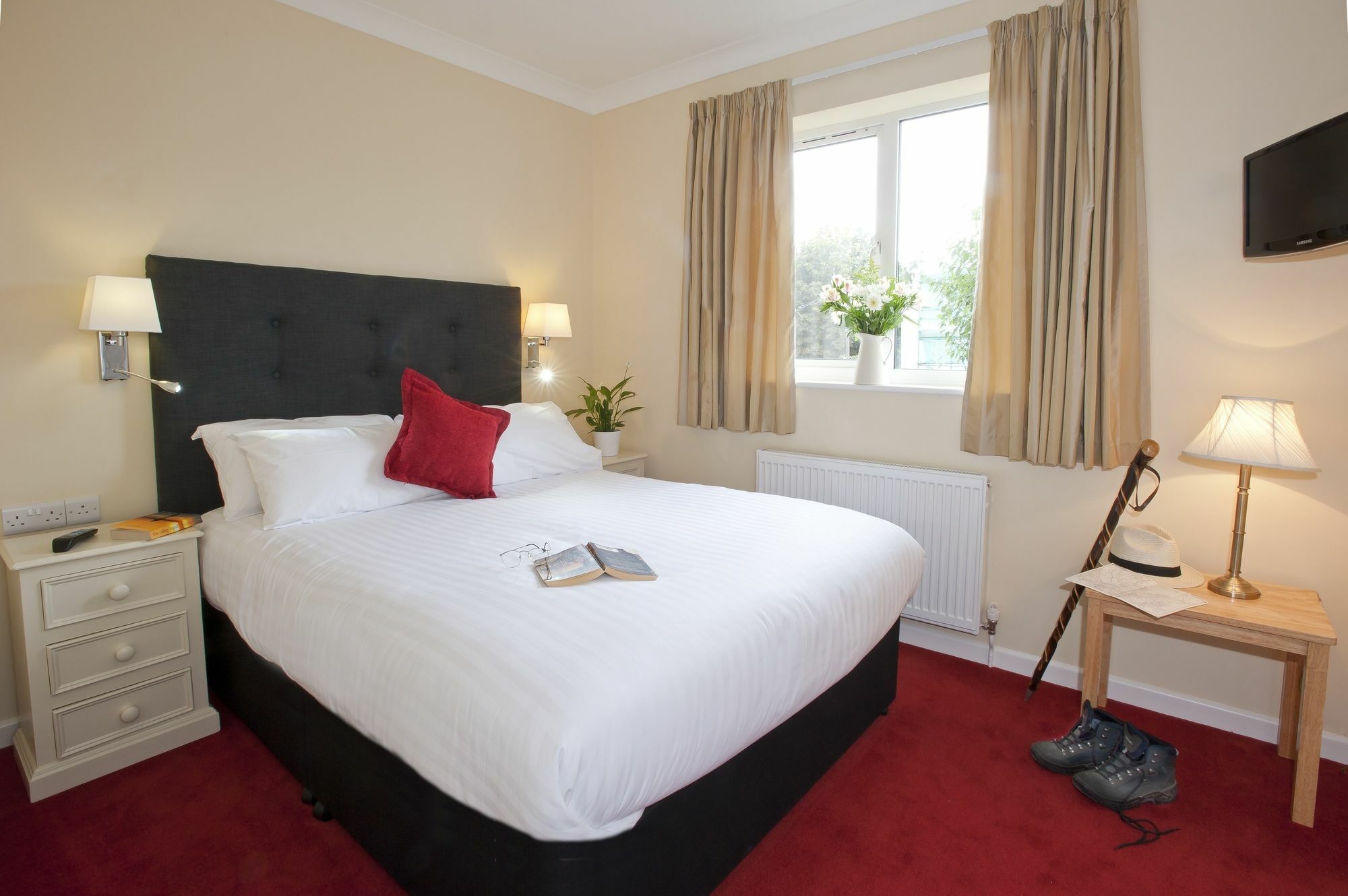 Peartree Serviced Apartments Salisbury Exterior photo